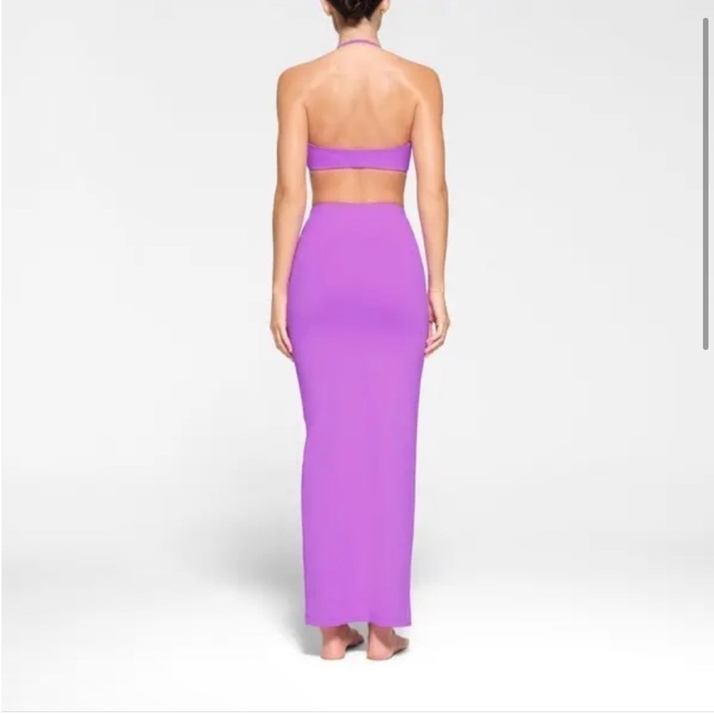 SKIMS Swim Cut Out Long Tube Skirt in Violet Size XXS SKU: 63R - Picture 2 of 6